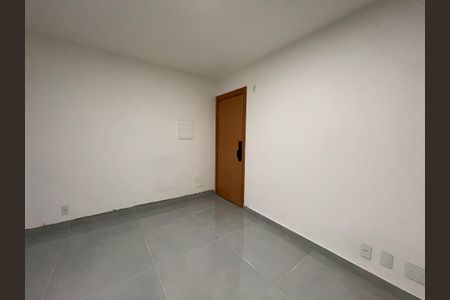 Apartamento para alugar com 2 quartos, 43m² em Rio Cotia, Cotia
