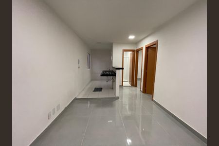 Apartamento para alugar com 2 quartos, 43m² em Rio Cotia, Cotia
