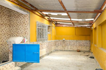 Casa para alugar com 124m², 2 quartos e 5 vagasFrente 