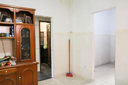 Casa para alugar com 124m², 2 quartos e 5 vagasSala