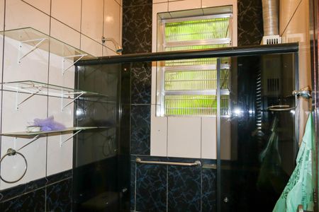 Casa para alugar com 124m², 2 quartos e 5 vagasBanheiro