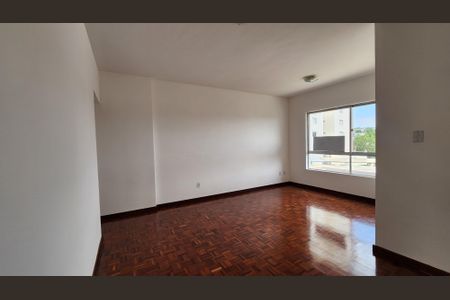 Apartamento para alugar com 110m², 3 quartos e 1 vagaSala