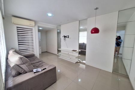 Sala de casa para alugar com 2 quartos, 77m² em Parque Lafaiete, Duque de Caxias