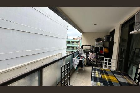 Apartamento à venda com 70m², 2 quartos e 1 vagaVaranda