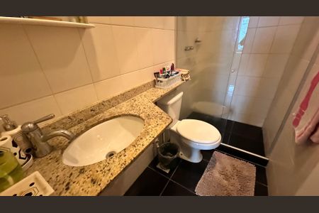 Apartamento à venda com 70m², 2 quartos e 1 vagaBanheiro Social