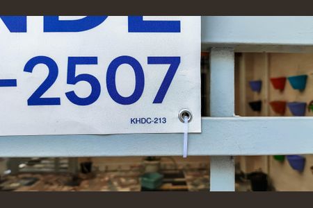 Casa à venda com 197m², 4 quartos e 1 vaga Casa à venda com 197m², 4 quartos e 1 vagaKHDC-213