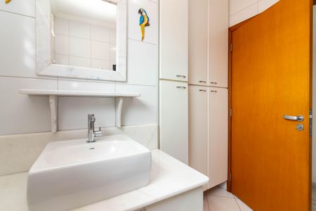 Casa à venda com 197m², 4 quartos e 1 vaga Casa à venda com 197m², 4 quartos e 1 vagaBanheiro 1