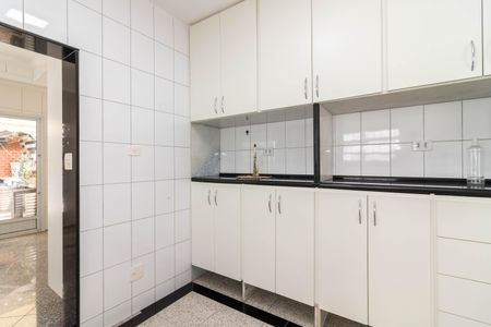Casa à venda com 197m², 4 quartos e 1 vaga Casa à venda com 197m², 4 quartos e 1 vagaCozinha