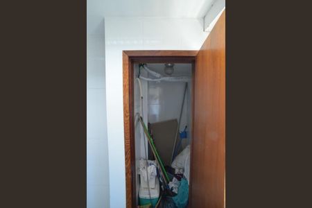 Apartamento à venda com 81m², 2 quartos e 1 vagaÁrea de Serviço