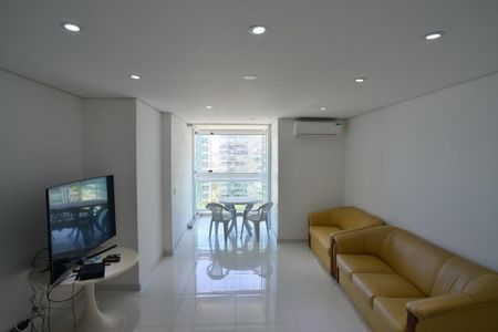 Apartamento à venda com 81m², 2 quartos e 1 vagaSala