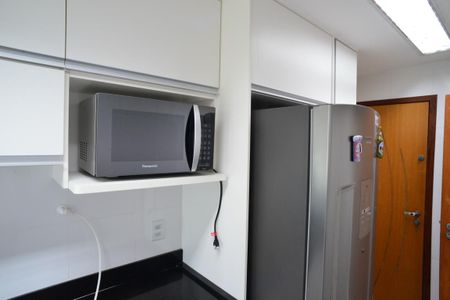 Apartamento à venda com 81m², 2 quartos e 1 vagaCozinha