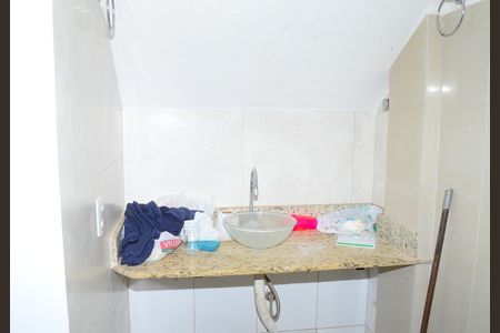 Casa para alugar com 70m², 2 quartos e sem vagaBanheiro