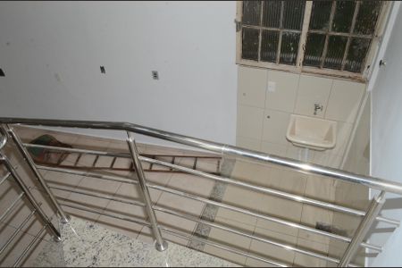 Casa para alugar com 70m², 2 quartos e sem vagaEscada