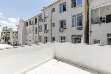 Apartamento à venda com 119m², 2 quartos e sem vagaÁrea externa