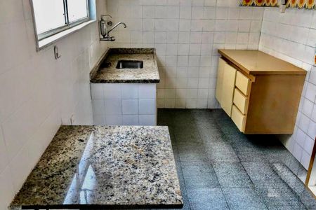 Apartamento à venda com 4 quartos, 140m² em Grajaú, Belo Horizonte