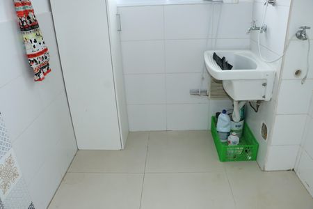 Apartamento para alugar com 65m², 2 quartos e 1 vagaÁrea de Serviço