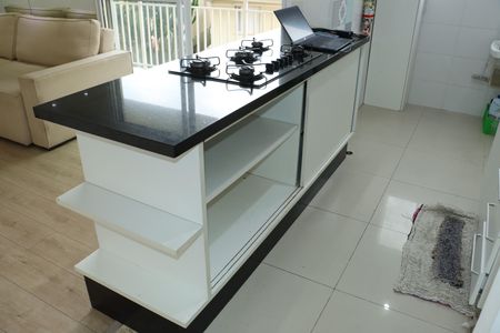 Apartamento para alugar com 2 quartos, 65m² em Jardim Petropolis, Cotia