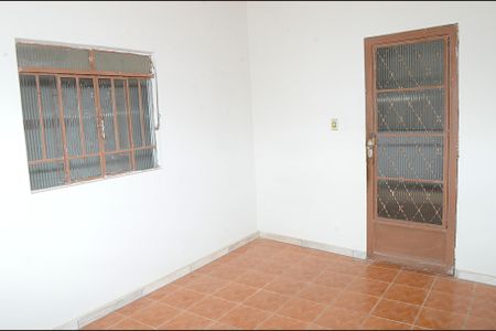 Sala de casa para alugar com 3 quartos, 120m² em Tupi, Belo Horizonte
