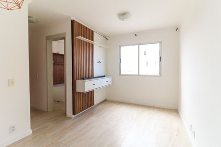 Sala de apartamento para alugar com 2 quartos, 45m² em Vila Curuçá Velha, São Paulo