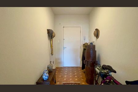 Hall de apartamento para alugar com 3 quartos, 110m² em Pinheiros, São Paulo