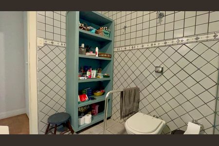 Apartamento para alugar com 110m², 3 quartos e sem vagaBanheiro