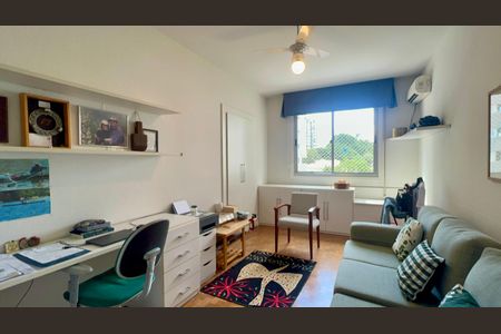 Quarto 1 de apartamento para alugar com 3 quartos, 110m² em Pinheiros, São Paulo