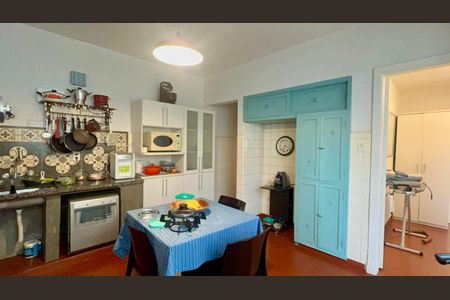 Apartamento para alugar com 110m², 3 quartos e sem vagaCozinha