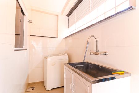 Casa para alugar com 250m², 2 quartos e 3 vagas Casa para alugar com 250m², 2 quartos e 3 vagasÁrea de Serviço