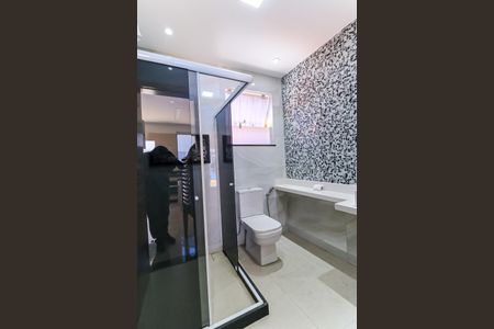 Casa para alugar com 250m², 2 quartos e 3 vagas Casa para alugar com 250m², 2 quartos e 3 vagasBanheiro