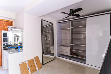 Casa para alugar com 250m², 2 quartos e 3 vagas Casa para alugar com 250m², 2 quartos e 3 vagasQuarto