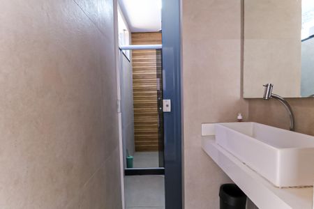 Casa para alugar com 250m², 2 quartos e 3 vagas Casa para alugar com 250m², 2 quartos e 3 vagasBanheiro de serviço