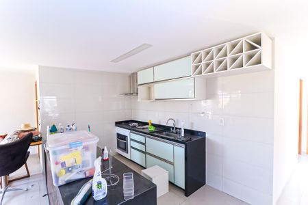 Casa para alugar com 250m², 2 quartos e 3 vagas Casa para alugar com 250m², 2 quartos e 3 vagasCozinha 2