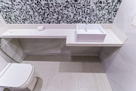 Casa para alugar com 250m², 2 quartos e 3 vagas Casa para alugar com 250m², 2 quartos e 3 vagasBanheiro