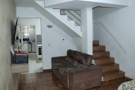 Casa de Condomínio para alugar com 2 quartos, 70m² em Vila Clara, Cotia