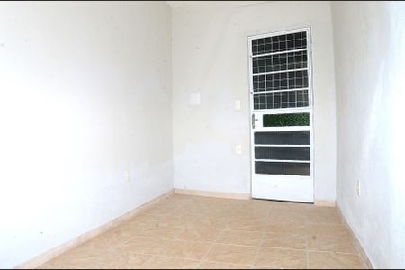 Sala de casa para alugar com 2 quartos, 60m² em Tupi, Belo Horizonte
