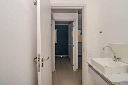 Apartamento para alugar com 45m², 2 quartos e 1 vaga Apartamento para alugar com 45m², 2 quartos e 1 vagaBanheiro