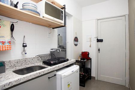 Cozinha de kitnet/studio para alugar com 1 quarto, 16m² em Centro Histórico, Porto Alegre