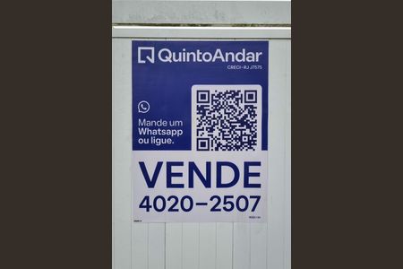 Casa à venda com 181m², 4 quartos e 5 vagasPlaca