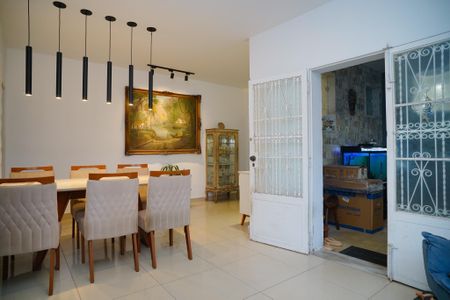 Casa à venda com 181m², 4 quartos e 5 vagasSala de Jantar