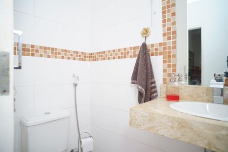 Casa à venda com 181m², 4 quartos e 5 vagasLavabo