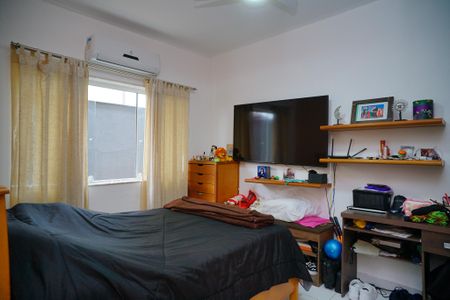 Casa à venda com 181m², 4 quartos e 5 vagasQuarto 1