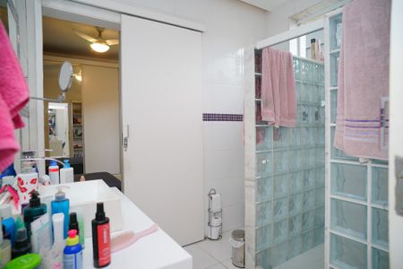 Casa à venda com 181m², 4 quartos e 5 vagasBanheiro do Quarto 3