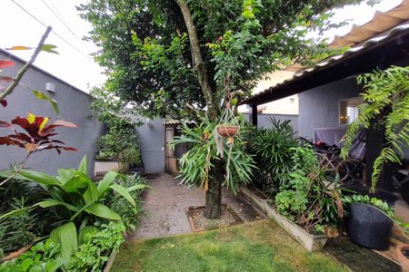 Casa à venda com 181m², 4 quartos e 5 vagasQuintal