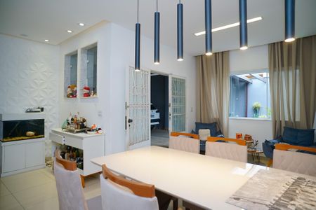 Casa à venda com 181m², 4 quartos e 5 vagasSala de Jantar