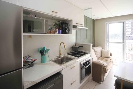 Apartamento à venda com 34m², 2 quartos e sem vagaCozinha e Área de Serviço