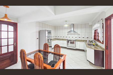 Casa para alugar com 190m², 3 quartos e 3 vagasCozinha