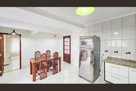 Casa para alugar com 190m², 3 quartos e 3 vagasCozinha