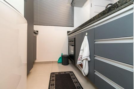 Apartamento à venda com 28m², 1 quarto e sem vagaCozinha e Área de Serviço