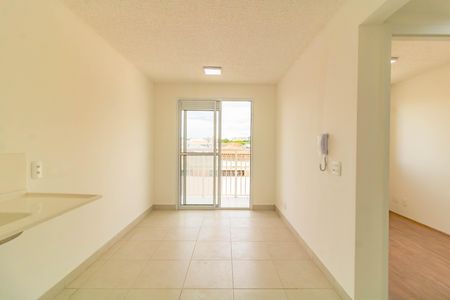 Apartamento para alugar com 2 quartos, 34m² em Jardim Itacolomi, São Paulo