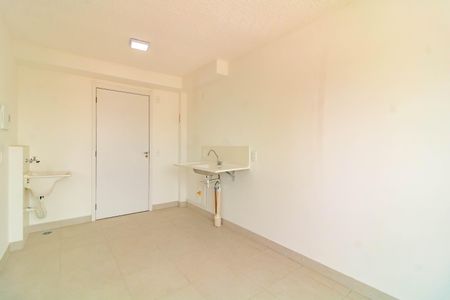 Apartamento para alugar com 2 quartos, 34m² em Jardim Itacolomi, São Paulo